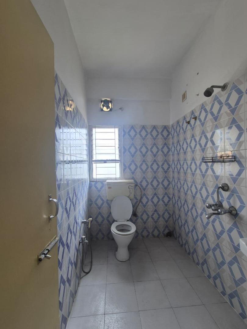 Semi Furnished 3bhk in Hengrabari, Guwahati, Assam, India for Rent
